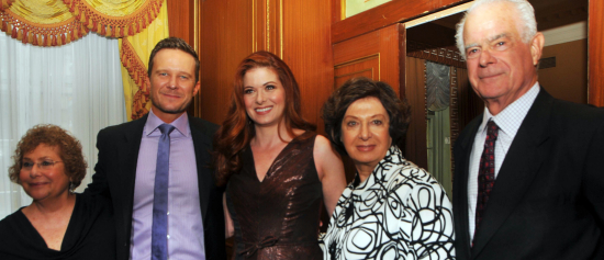 Debra Messing (center) is accompanied by aunt Eva Simons, boyfriend Will Chase, parents Sandra and Brian Messing