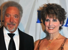 Tom Jones and Lucie Arnaz