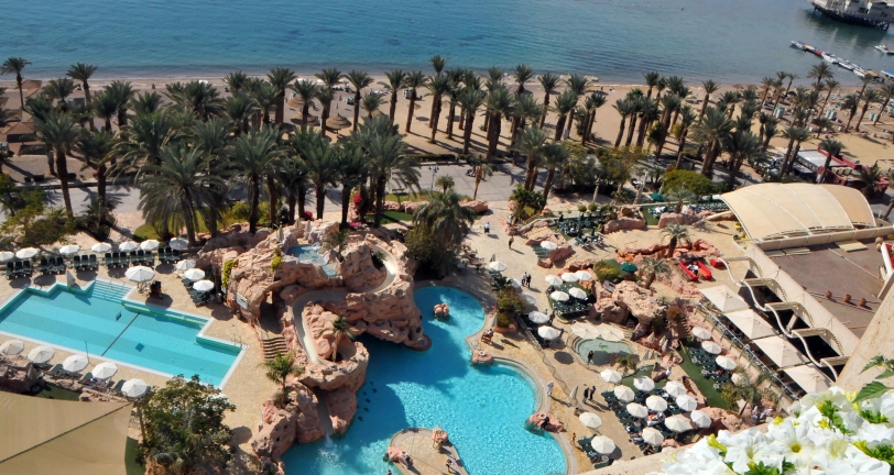Dan Eilat pool before it becomes crowded